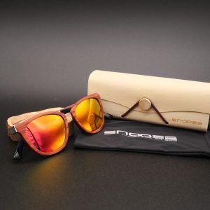lunettes en bois de soleil butterfly red